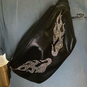 Fanny pack!!